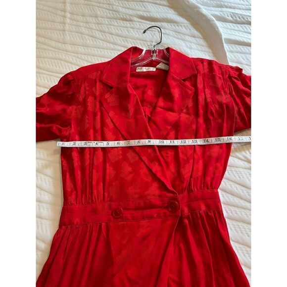 Vintage Liz Claiborne 100% silk red dress size 4 - Picture 7 of 10